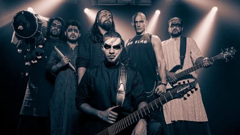Premiera debiutanckiego albumu Bloodywood "Rakshak"
