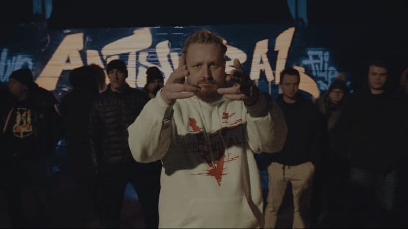 Nullizmatyk X Filipek z singlem "Antyviral"